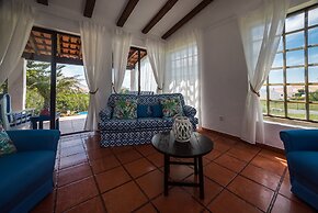 Ericeira Villa Surf Camp Hostel