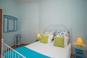 Ericeira Villa Surf Camp Hostel