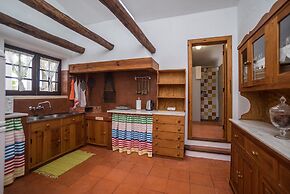 Ericeira Villa Surf Camp Hostel