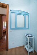 Ericeira Villa Surf Camp Hostel