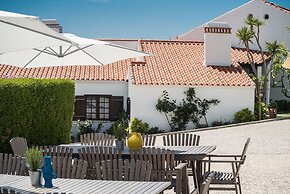 Ericeira Villa Surf Camp Hostel