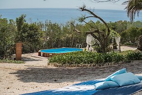 Ericeira Villa Surf Camp Hostel