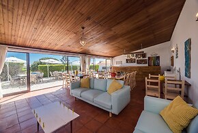 Ericeira Villa Surf Camp Hostel