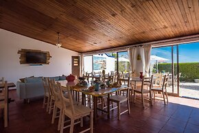 Ericeira Villa Surf Camp Hostel