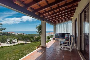 Ericeira Villa Surf Camp Hostel