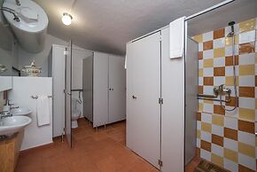 Ericeira Villa Surf Camp Hostel