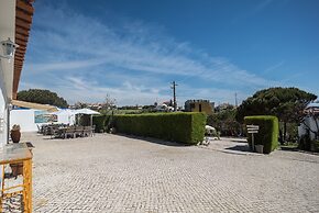 Ericeira Villa Surf Camp Hostel