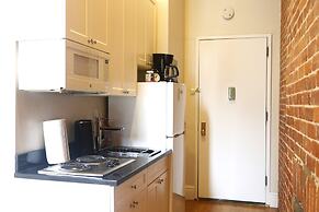 The Nomad Suites & Apartments