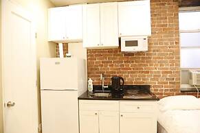 The Nomad Suites & Apartments