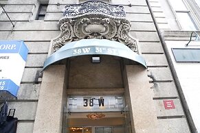 The Nomad Suites & Apartments