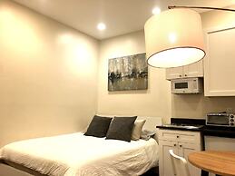 The Nomad Suites & Apartments