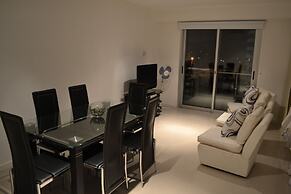 Arenas del Mar Apartments