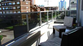 Arenas del Mar Apartments