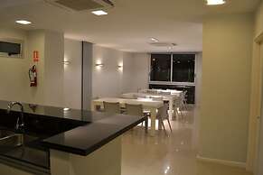 Arenas del Mar Apartments