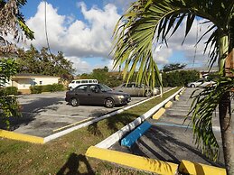 Parkway Inn Airport Motel Miami