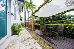 Serenity Rincon Guesthouse