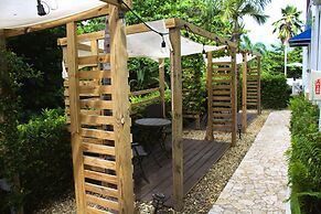 Serenity Rincon Guesthouse