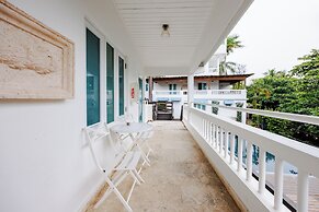 Serenity Rincon Guesthouse