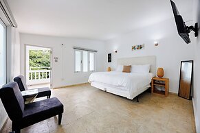 Serenity Rincon Guesthouse