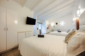 Serenity Rincon Guesthouse