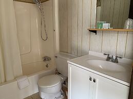 Greenview Motel and RV Park