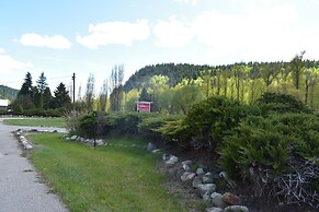 Greenview Motel and RV Park