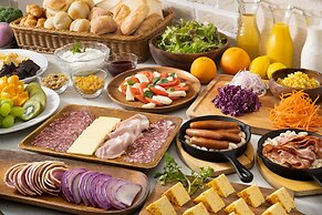 Hotel MyStays Yokohama Kannai