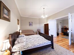 Apartments Happy Hours