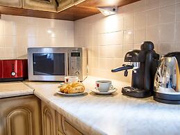 Apartments Happy Hours