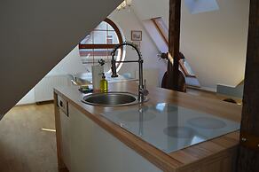 Apartments Happy Hours