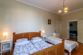 Apartments Happy Hours