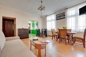 Apartments Happy Hours