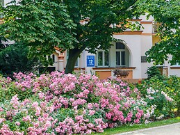 Apartments Happy Hours