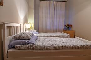 Apartments Happy Hours