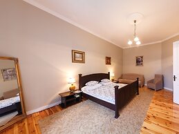 Apartments Happy Hours