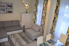 Apartments Happy Hours