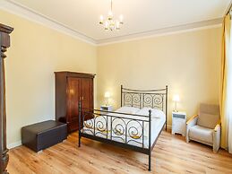 Apartments Happy Hours