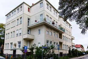 Apartments Happy Hours