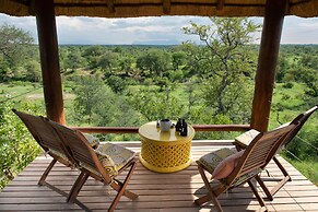 Sausage Tree Safari Camp