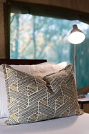 Sausage Tree Safari Camp