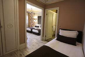 L'Agora Old Town Hotel & Bazaar