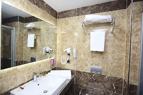 Elips Royal Hotel & Spa