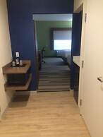 Holiday Inn Express & Suites Ithaca by IHG