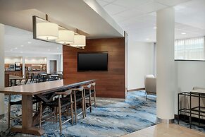 Fairfield Inn & Suites Cincinnati Uptown/University Area