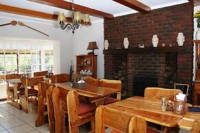 Flintstones Guest House Fourways