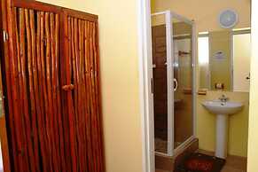 Flintstones Guest House Fourways