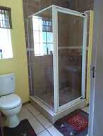 Flintstones Guest House Fourways