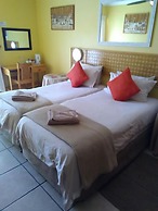 Flintstones Guest House Fourways