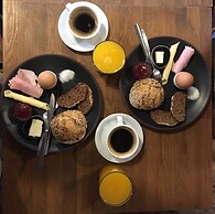 Alma Moura Residences