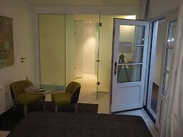 Alma Moura Residences